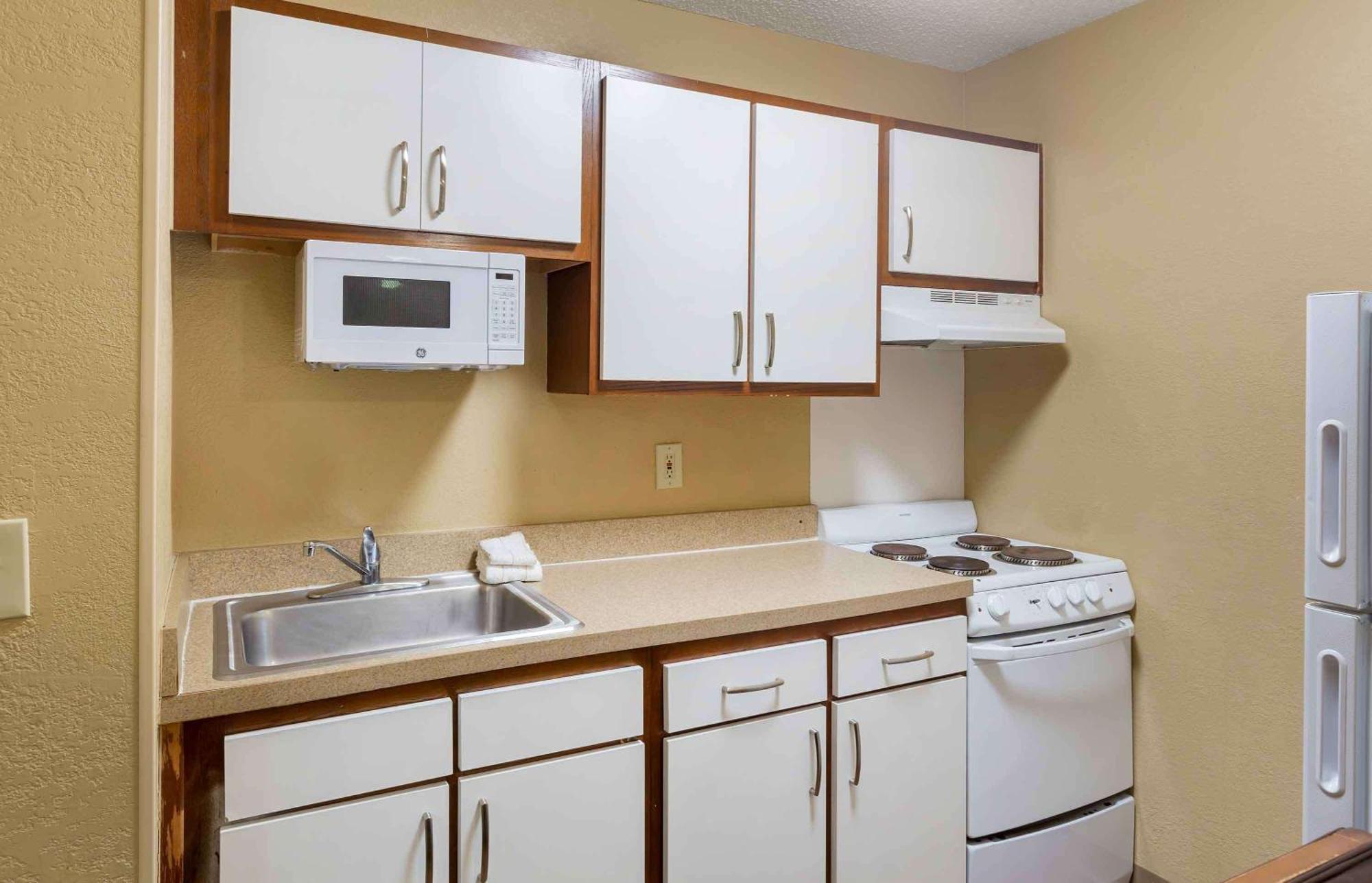 Extended Stay America Suites - Raleigh - North Raleigh - Wake Towne Dr מראה חיצוני תמונה