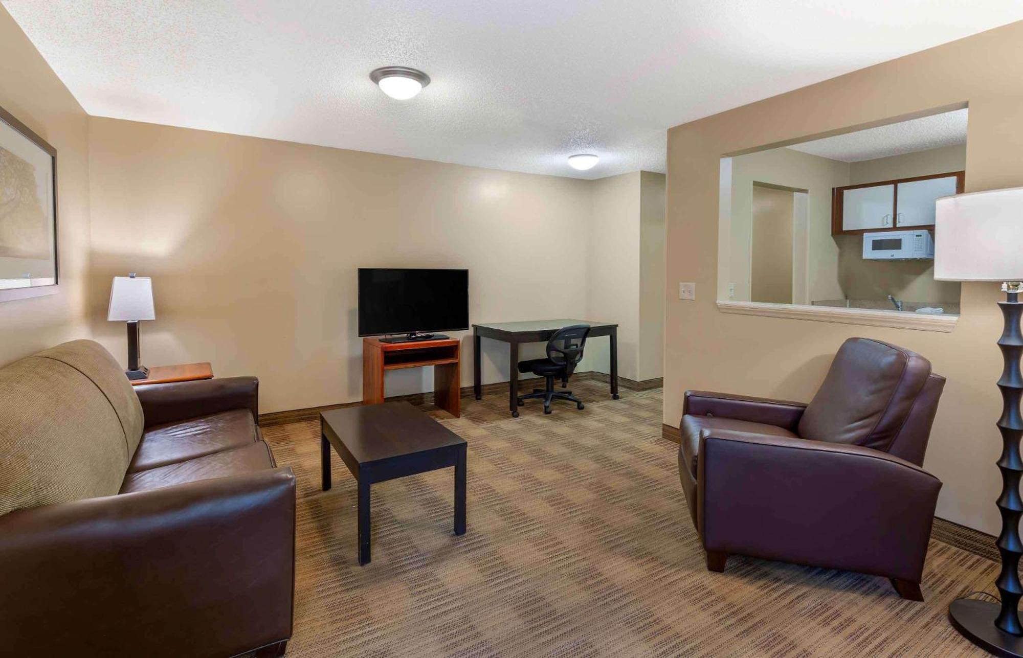 Extended Stay America Suites - Raleigh - North Raleigh - Wake Towne Dr מראה חיצוני תמונה